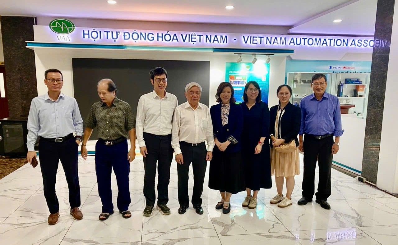 Doanh nghiệp điện tử Đài Loan tìm thêm nhà cung ứng tại Việt Nam