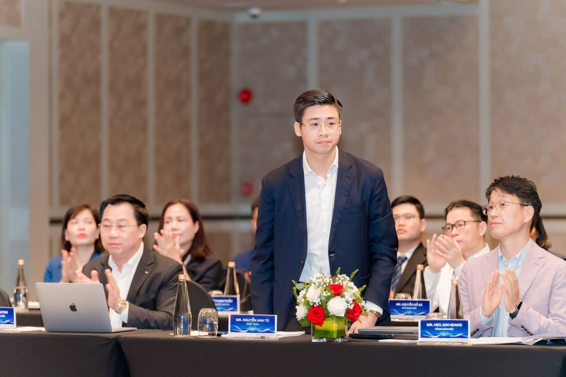 doanh-nhan-nguyen-anh-tu.jpg