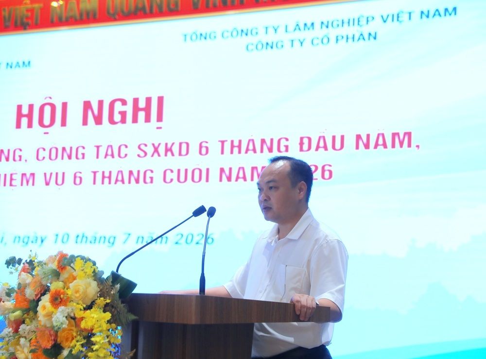 dong-chi-khong-van-ngu-chanh-phong-dang-uy-bo-tai-chinh.jpg