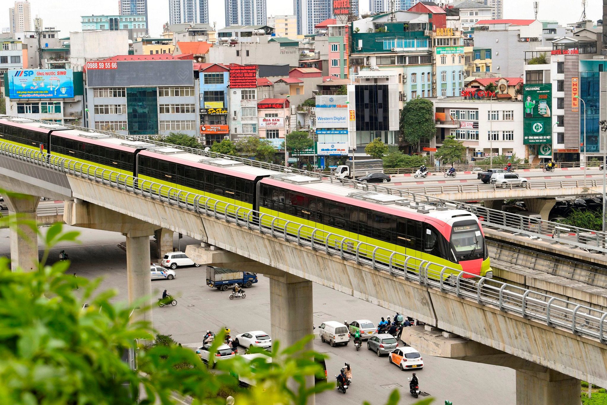 Đánh giá hiệu quả đầu tư Dự án tuyến đường sắt đô thị Nhổn - Ga Hà Nội: Đoạn trên cao đã chạy, đoạn ngầm còn chậm