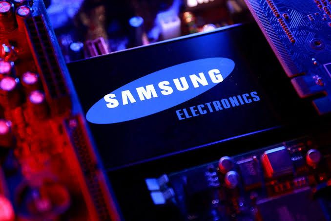 Lợi nhuận lãi gấp 19 lần, Samsung vẫn mất hơn 80 tỷ USD vốn hóa