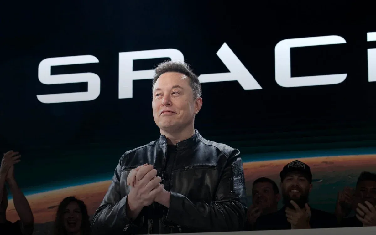 Elon Musk 'thanh trừng' chuỗi cung ứng: SpaceX cấm cửa linh kiện Trung Quốc