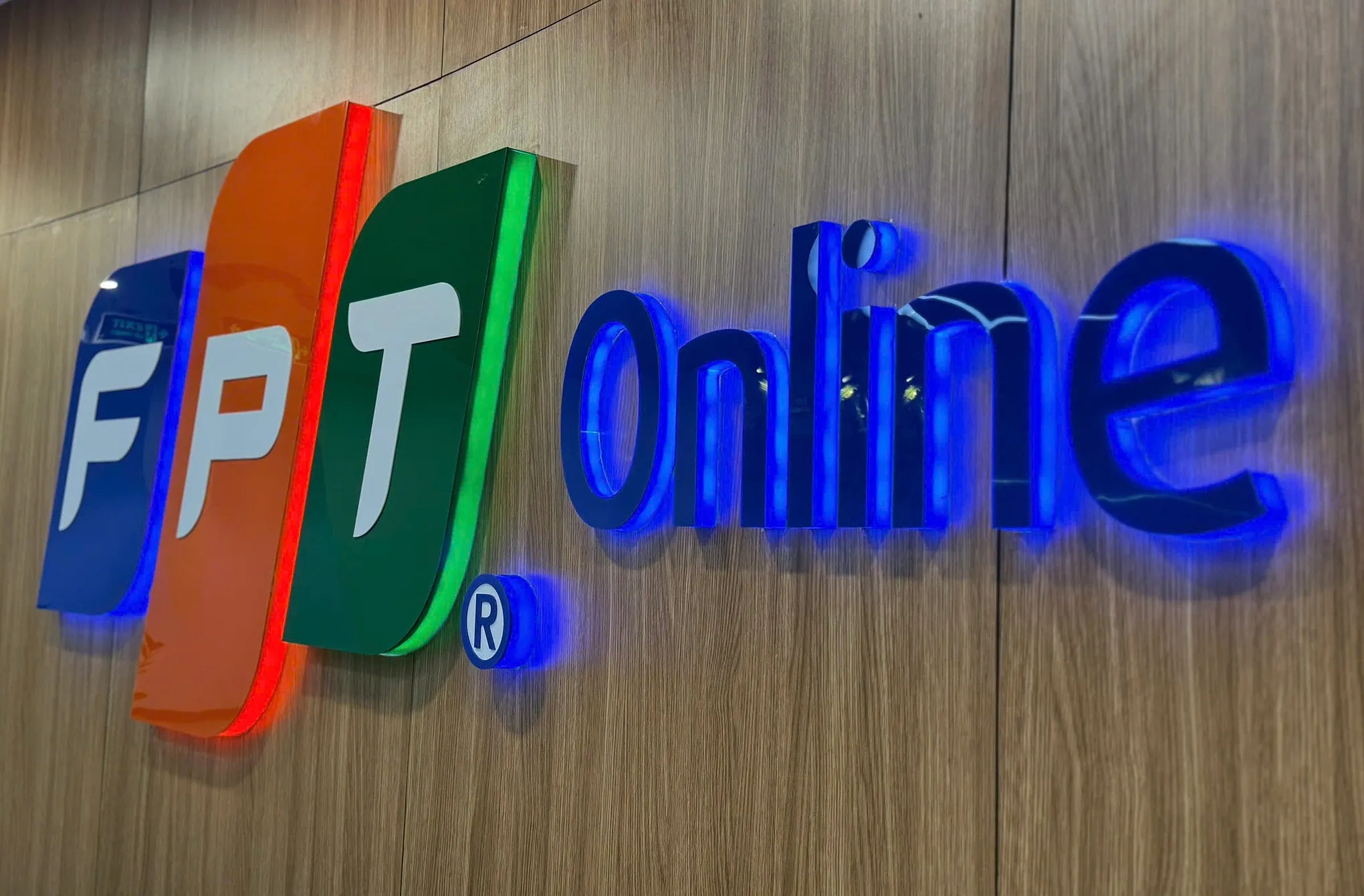 FPT Online chi 184 tỷ đồng trả cổ tức tiền mặt 100% cho cổ đông