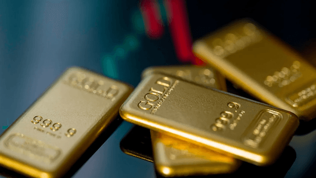 Gold prices fall to six-month low as inflation concerns rise
