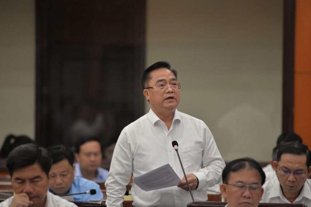 giam-doc-so-tai-chinh-thanh-pho-hoang-vu-canh.jpg