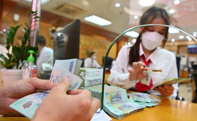 Lãi suất ngân hàng ngày hôm nay 4/10/2026: Big4 giữ nguyên biểu lãi suất, HDBank nổi bật ở kỳ hạn 13 tháng
