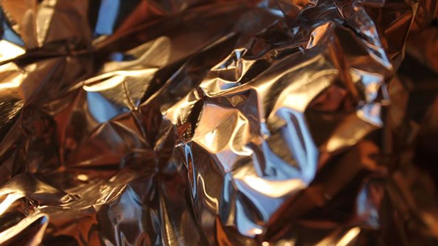 IAU vs GLD: Comparing costs, performance, and liquidity of gold ETFs