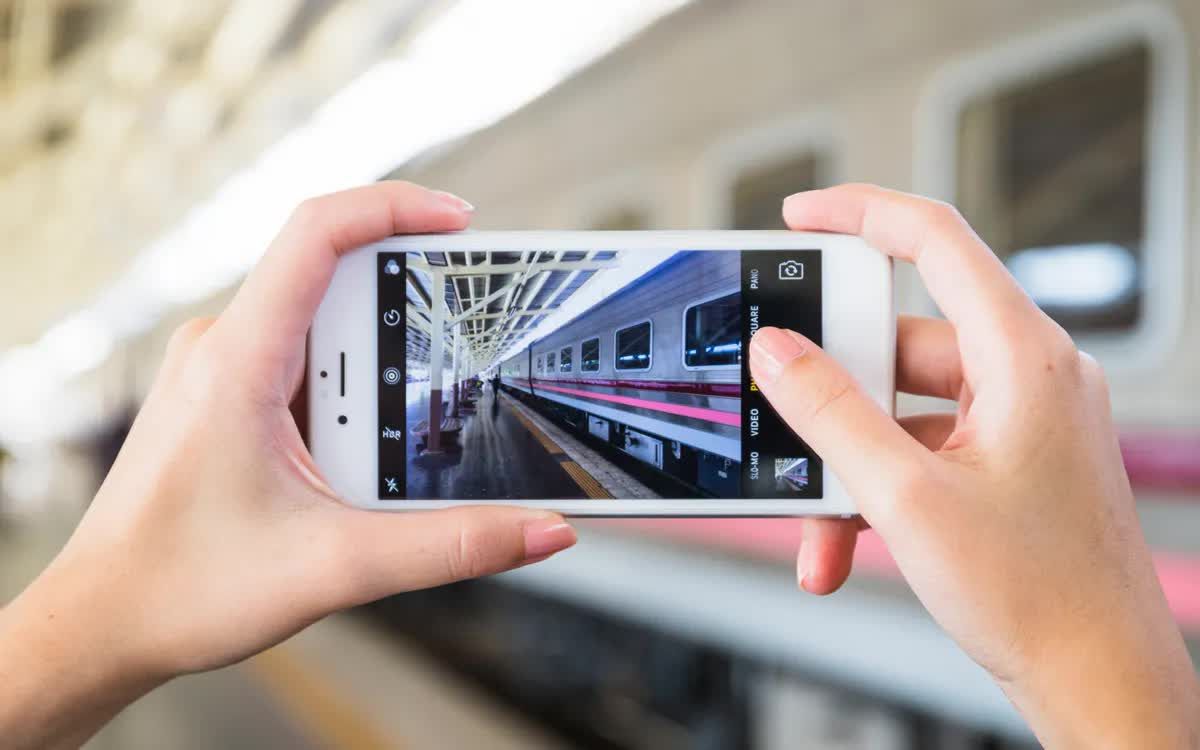 Rủi ro của siêu dữ liệu trong ảnh chụp bằng điện thoại: dữ liệu GPS và các tác động đến quyền riêng tư