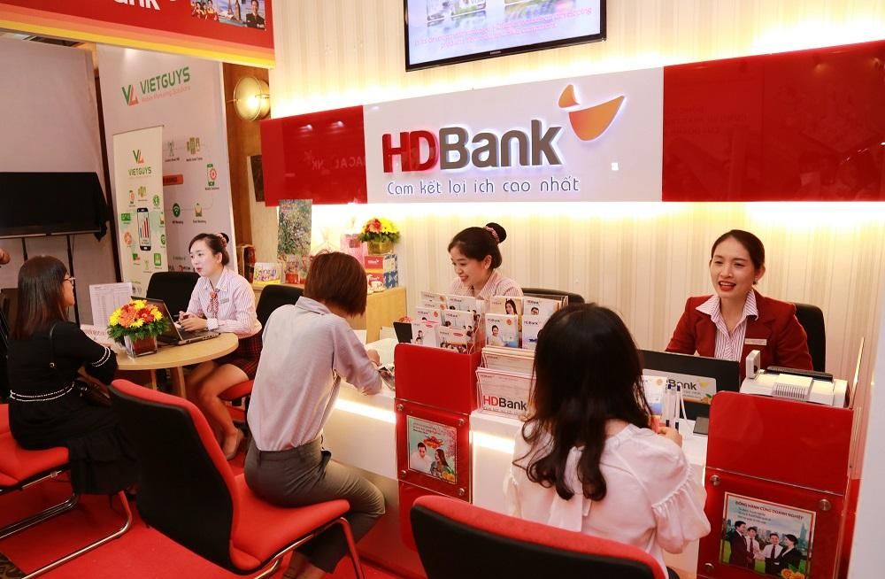 HDBank lên kế hoạch chia cổ phiếu 30%, chào bán riêng lẻ 700 triệu cổ phiếu
