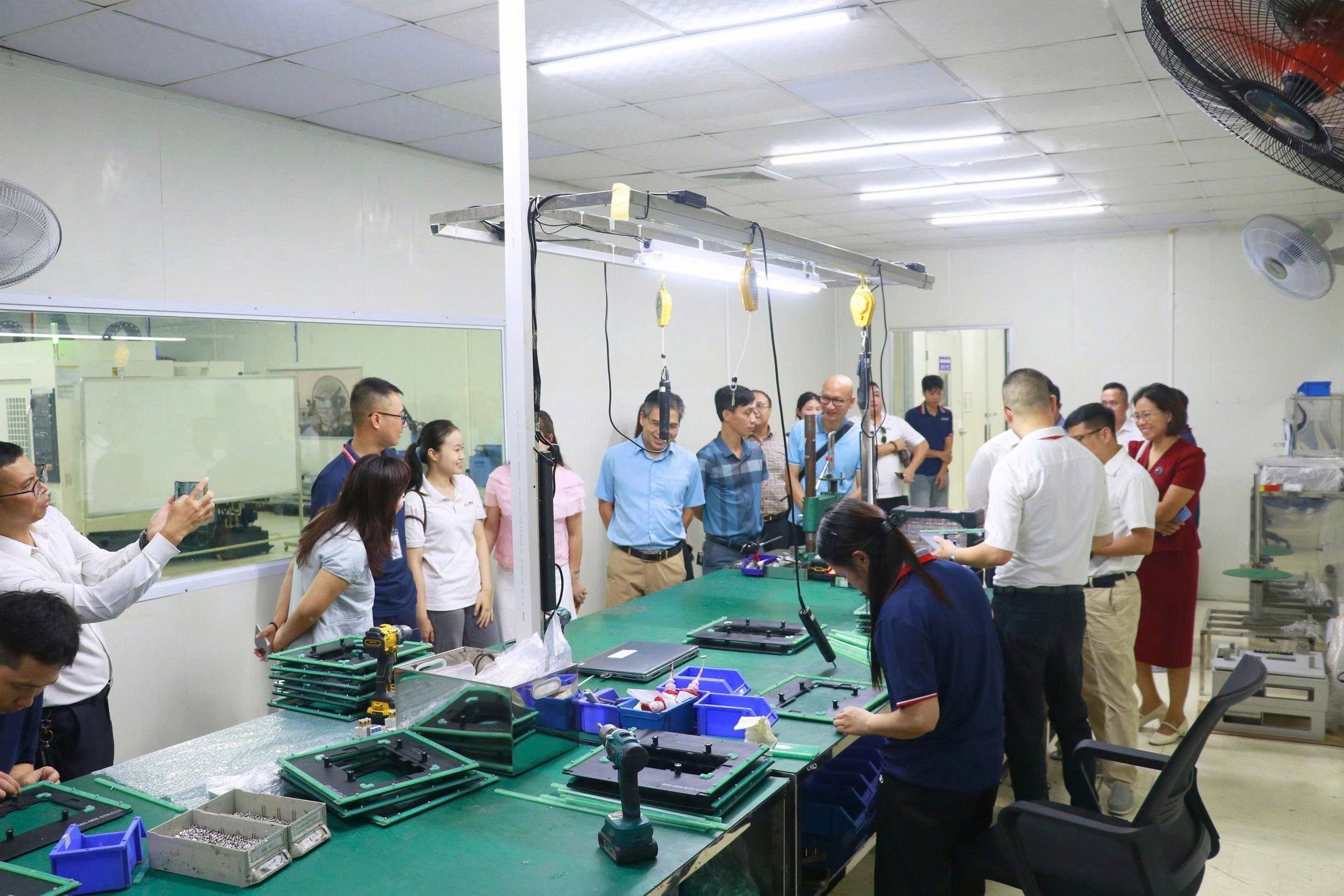 hiep-hoi-san-xuat-cong-nghiep-tinh-bac-ninh-tham-xuong-san-xuat-cua-rmg-viet-nam.jpg