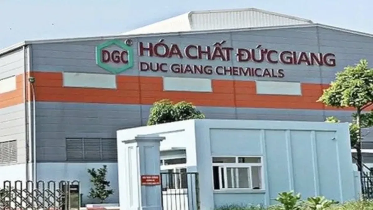 Hai lãnh đạo sinh năm 1988 gia nhập ban điều hành Hóa chất Đức Giang