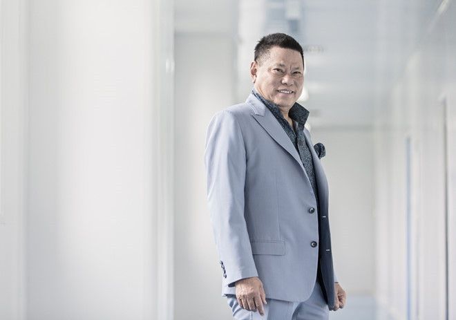 Cuộc sống hiện tại của tỷ phú gốc Việt từng sở hữu 3,8 tỷ USD, lọt danh sách Forbes 400 của Mỹ rồi tuyên bố vỡ nợ