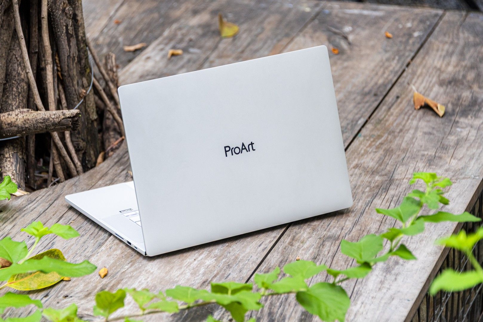 Asus mở bán ProArt P16: Siêu laptop chip Nvidia RTX Spark chuyên cho Agentic AI, giá gần 200 triệu đồng 