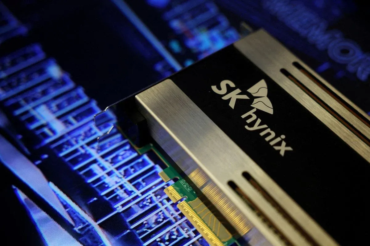 SK Hynix tìm kiếm sự chấp thuận từ Mỹ cho phép tăng xuất khẩu thiết bị chip sang Trung Quốc 15.10.webp