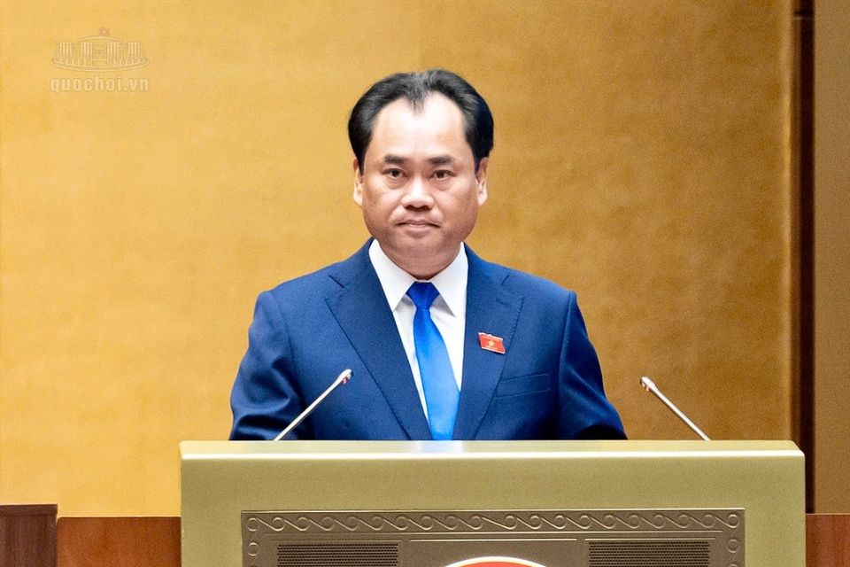 bo_truong_trinh_viet_hung_nnmt.jpg