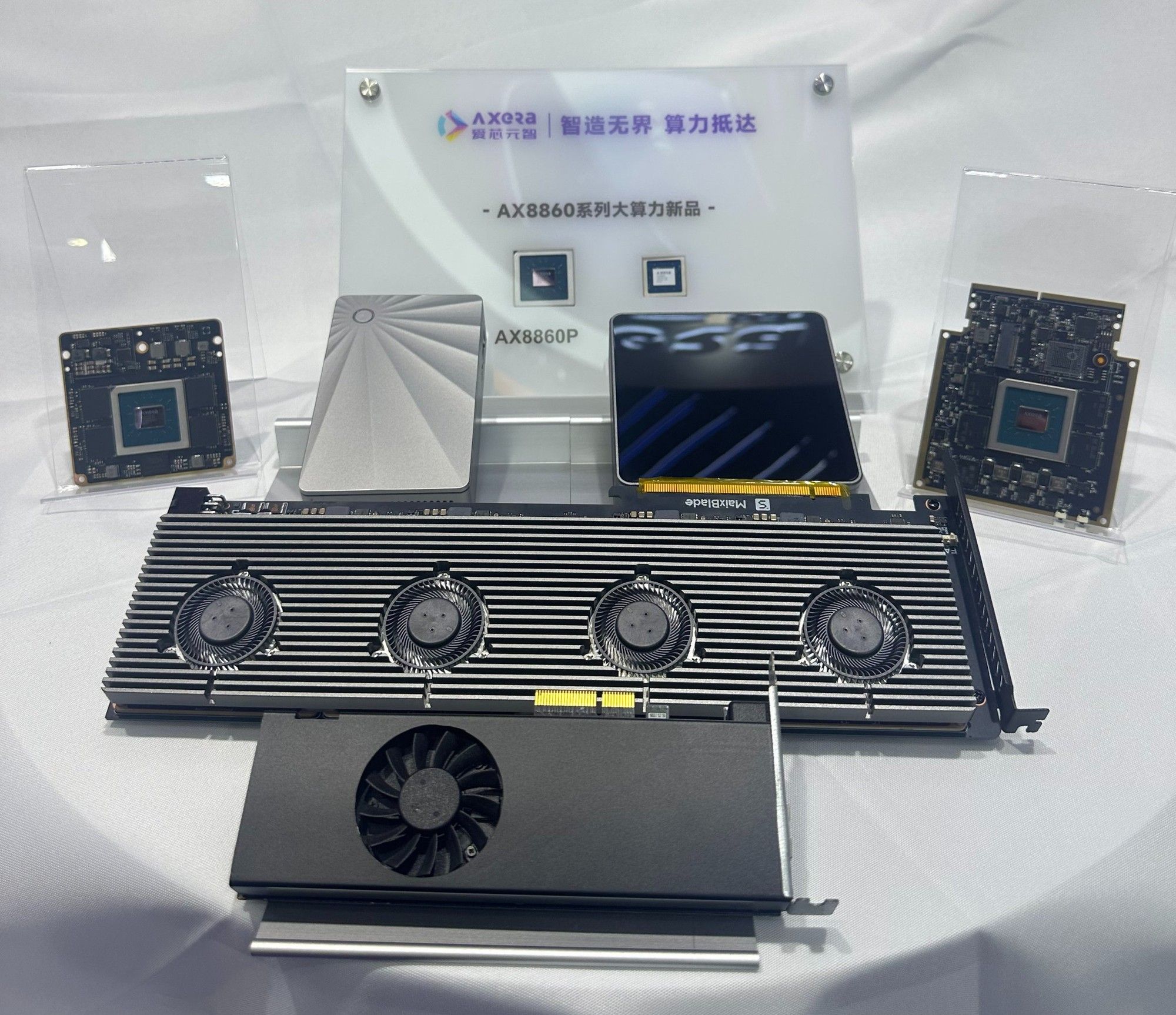Chip AI Trung Quốc tuyên bố nhanh hơn Nvidia DGX Spark tới 30%, giá dự kiến bằng một nửa