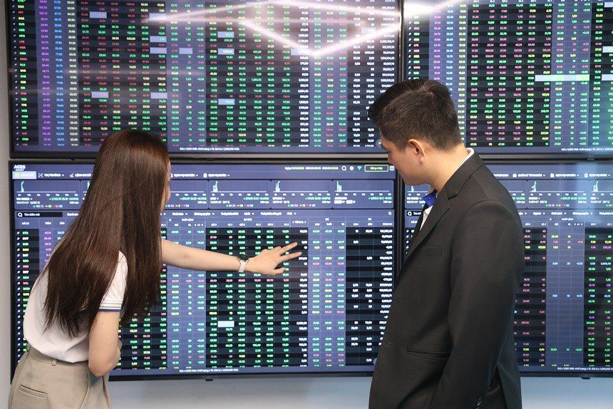 VN-Index 21/10 có thể hồi phục lên 1.700 điểm