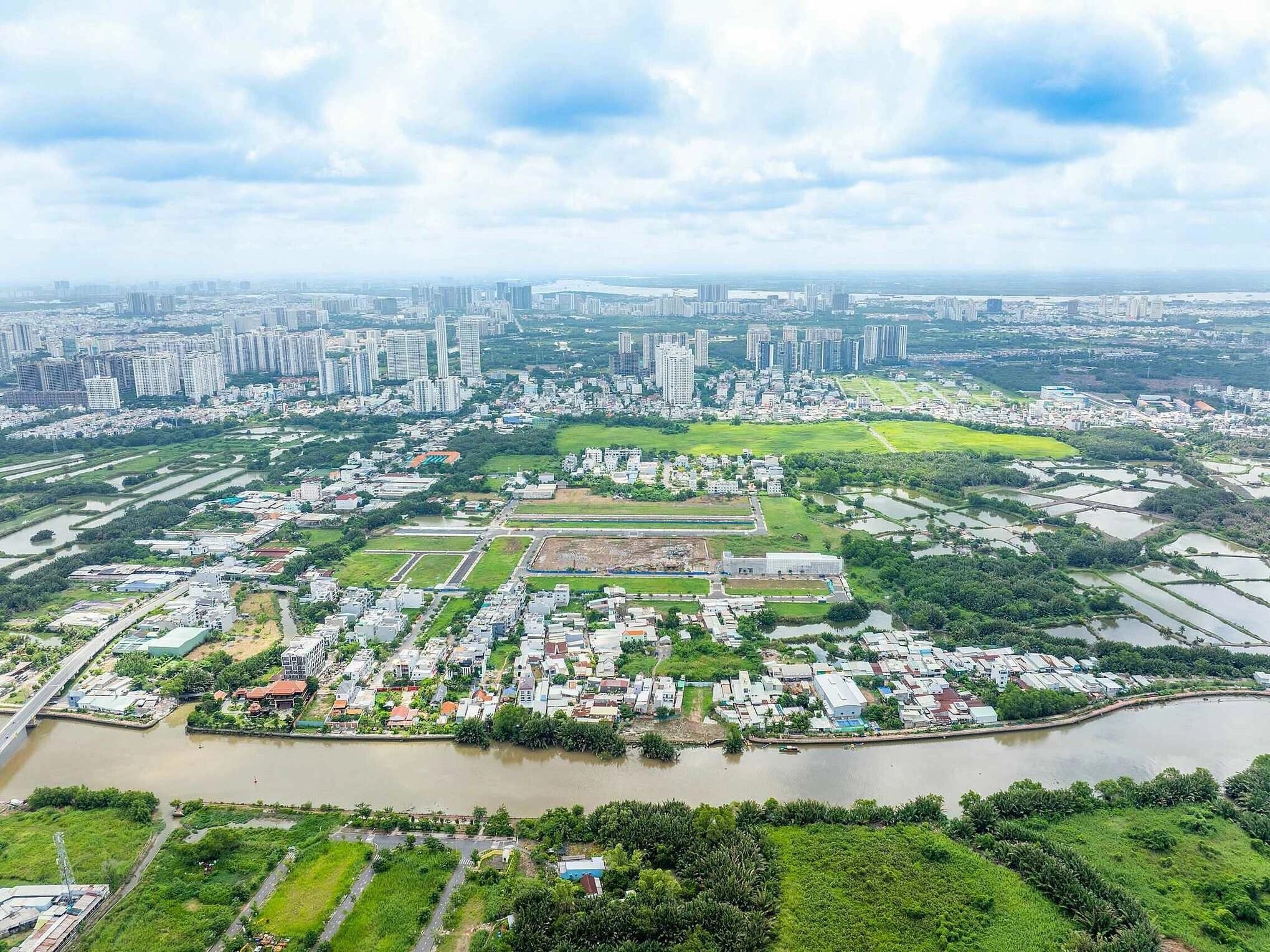 Thị trường bất động sản xuất hiện làn sóng mua nhà 0 đồng, vay tới 75% giá trị
