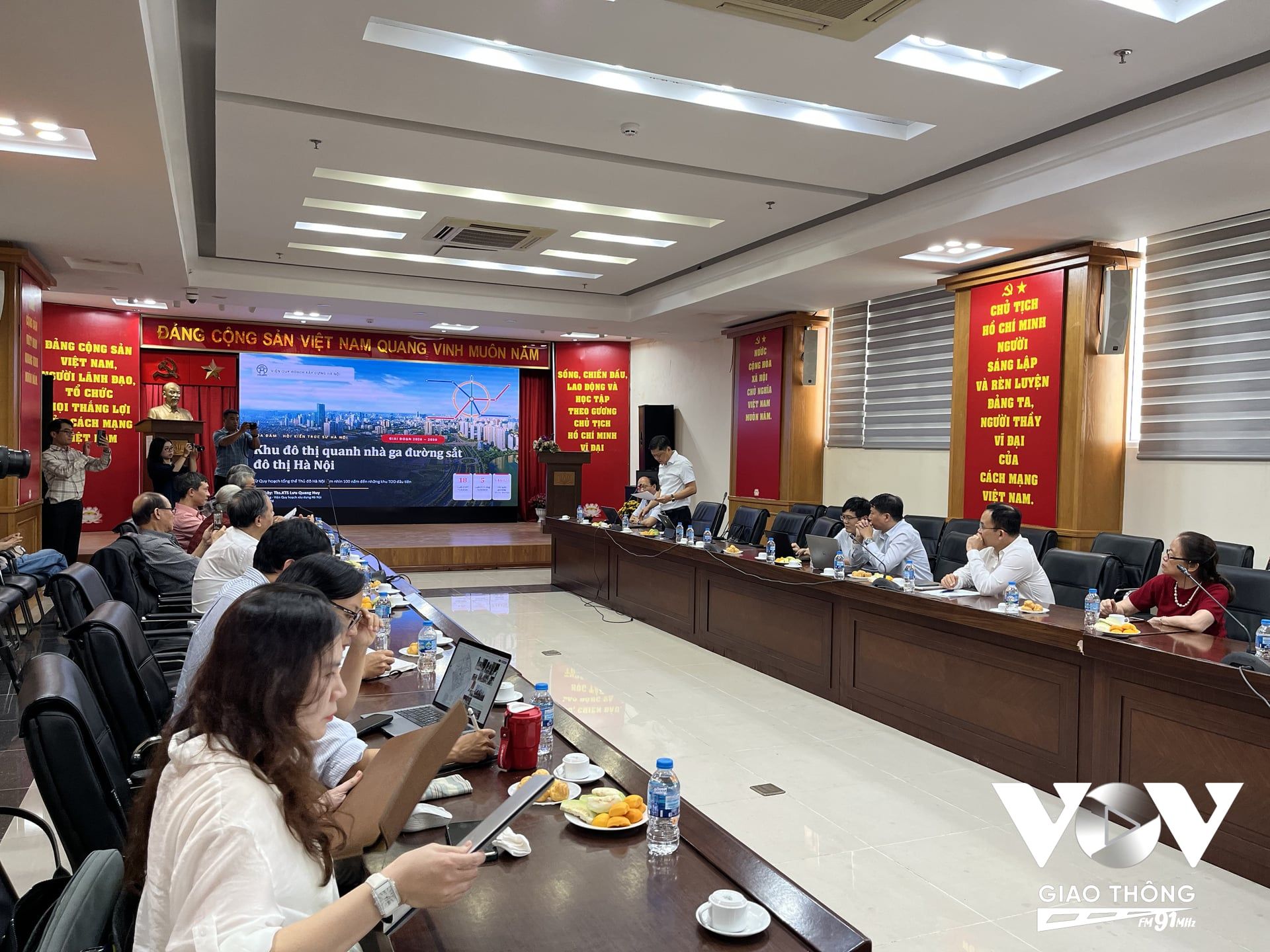Đường sắt đô thị gắn với TOD - xu hướng tất yếu của Hà Nội trong tương lai