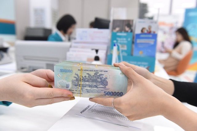 Lãi suất ngân hàng ngày hôm nay 18/10: Mở rộng ưu đãi 9,4%/năm kỳ hạn 6 tháng, nhiều chương trình cộng dồn lãi suất hấp dẫn 