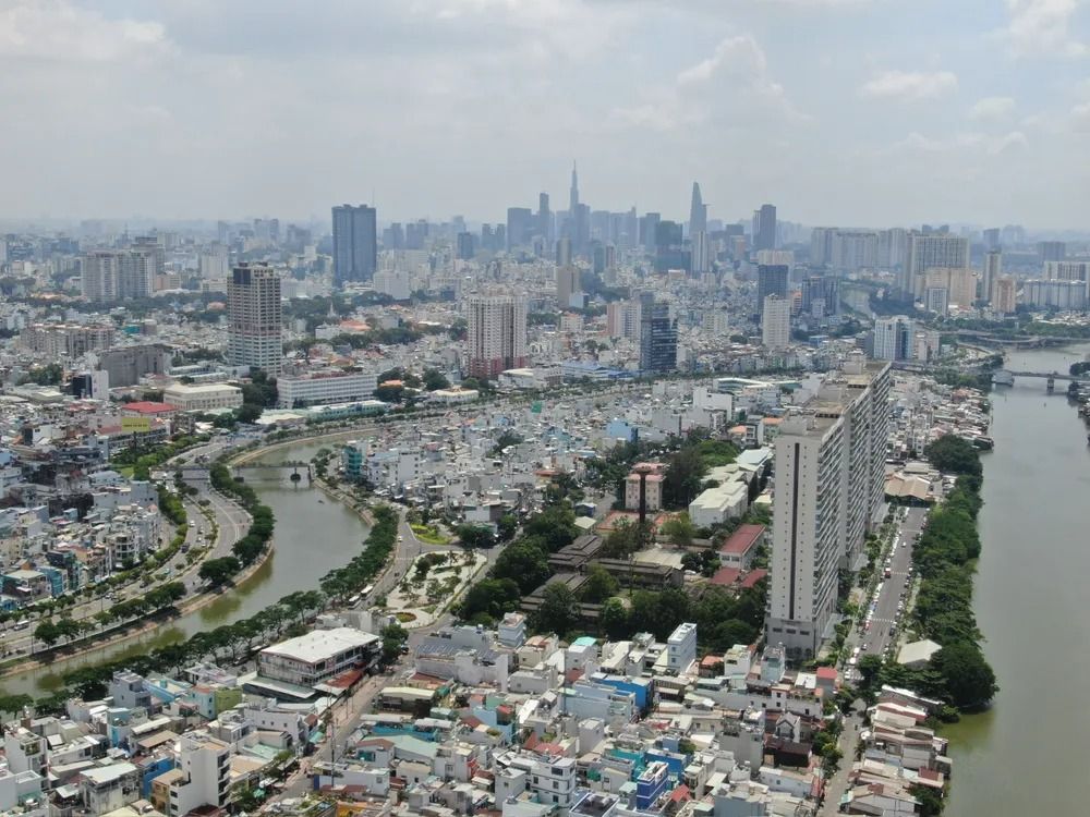 Bất động sản TPHCM quý III/2026: Chung cư ven Metro tăng giá, nhà riêng thiếu hàng dưới 5 tỷ đồng