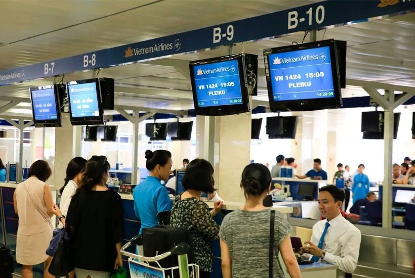 Giá vé máy bay Tết 2027 tăng nhiệt, vé rẻ trên nhiều chặng dần thu hẹp