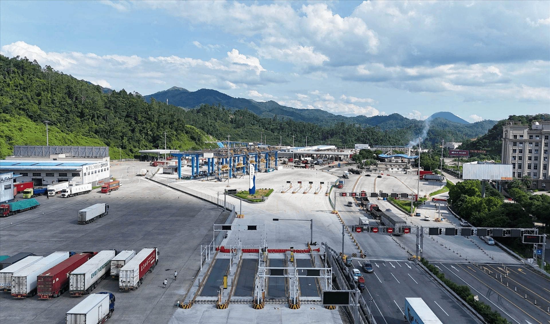 Cửa khẩu thông minh thúc đẩy nhu cầu phát triển hạ tầng logistics biên giới