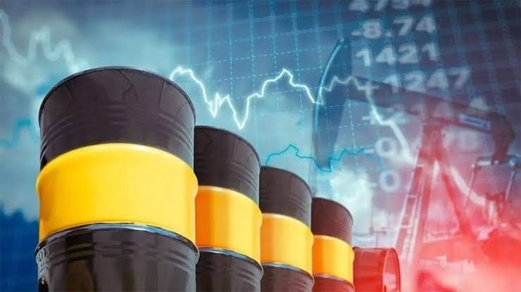 Giá xăng dầu hôm nay 3/8/2026: Giá dầu Brent kỳ hạn neo ở mức 90,12 USD/thùng