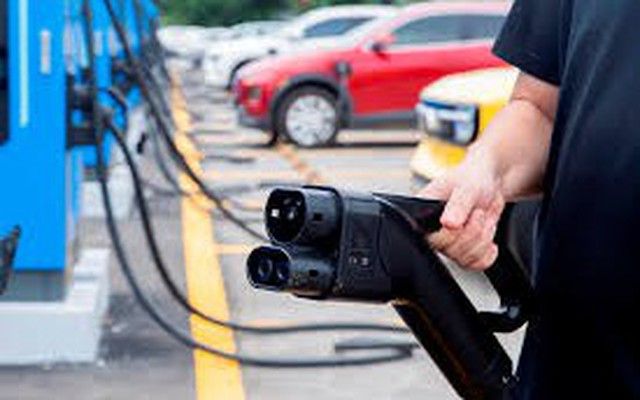PVOIL to install nearly 3,000 battery-swapping cabinets for electric motorcycles and VinFast charging stations across its nationwide network