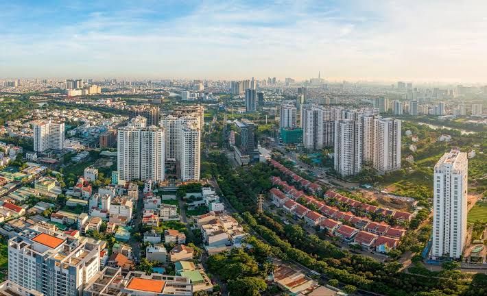 Lãi suất vay mua nhà tăng sốc lên 15%, giấc mơ an cư xa dần?