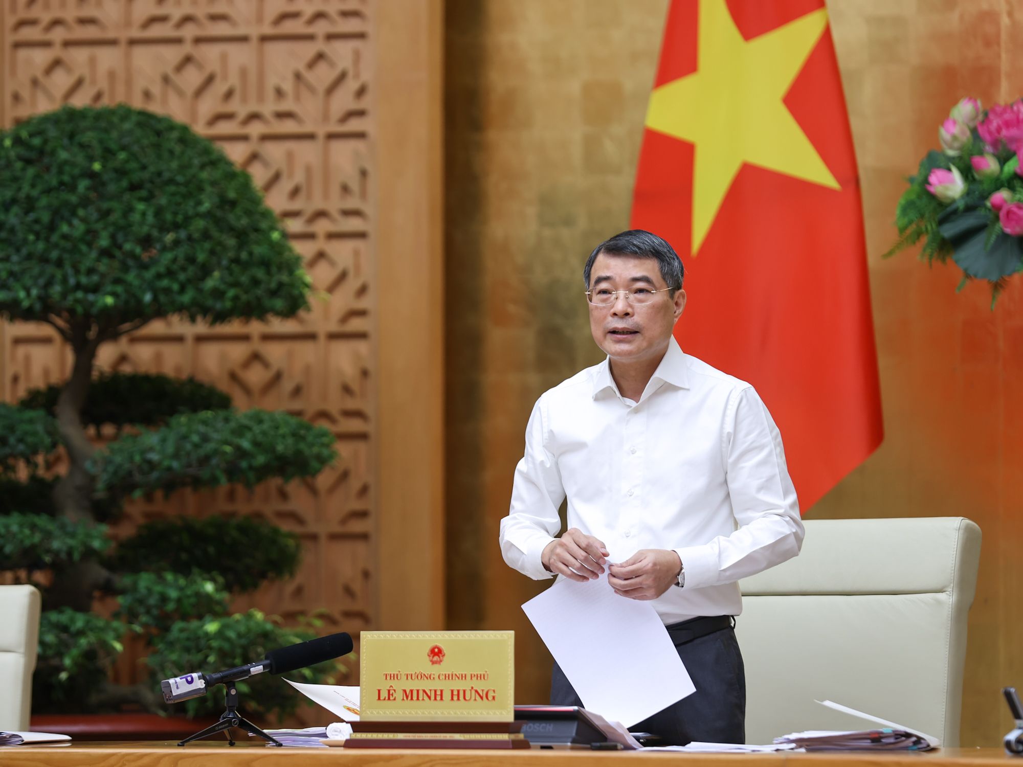 Sáng nay, Thủ tướng làm việc cùng Vingroup, Sun Group, Nam Long, Nhà Khang Điền và loạt doanh nghiệp bất động sản tại TP.HCM