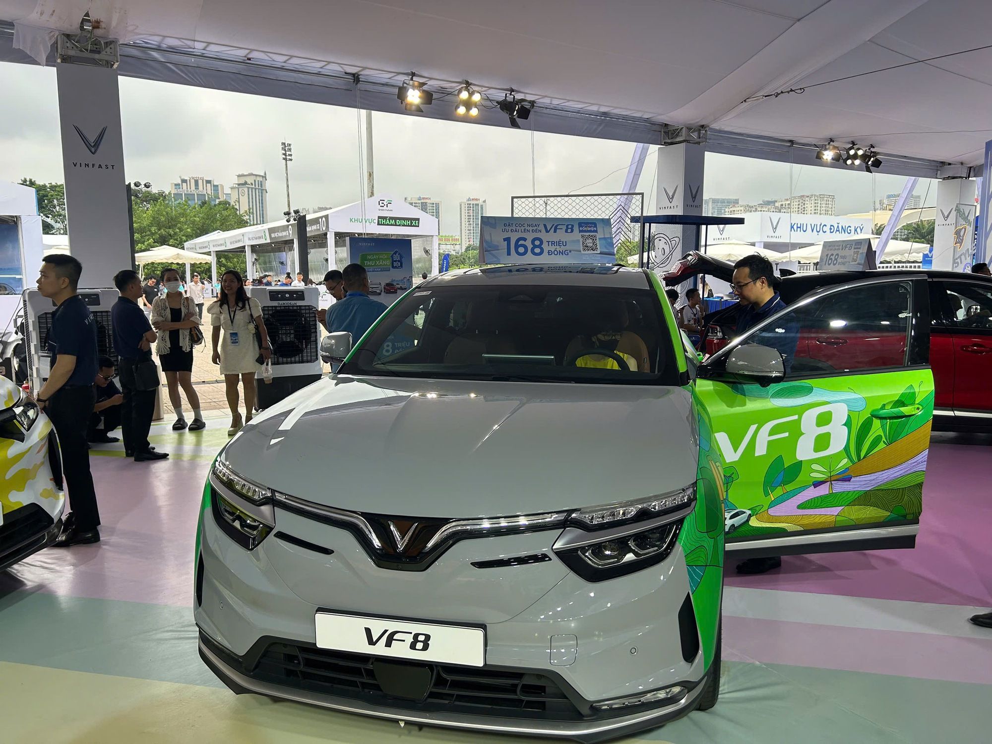 Registration tax exemption extended to 2030; electric car buyers save hundreds of millions