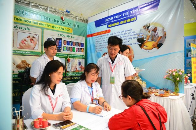 Vietnam to provide free nationwide health checkups for all citizens starting in 2026; priority groups and services outlined.