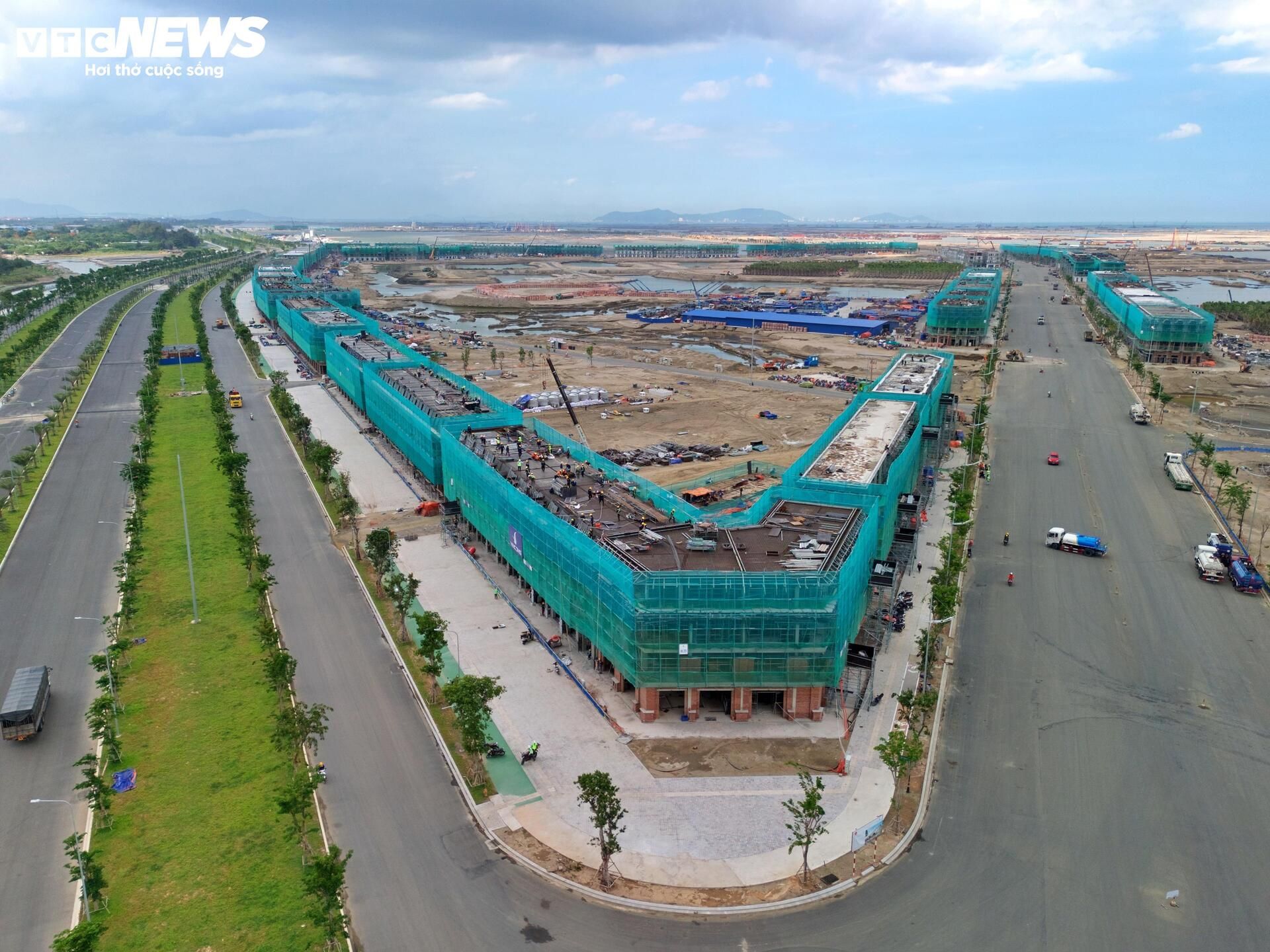 Can Gio land-reclaimed coastal urban area takes shape after more than a year of rapid construction