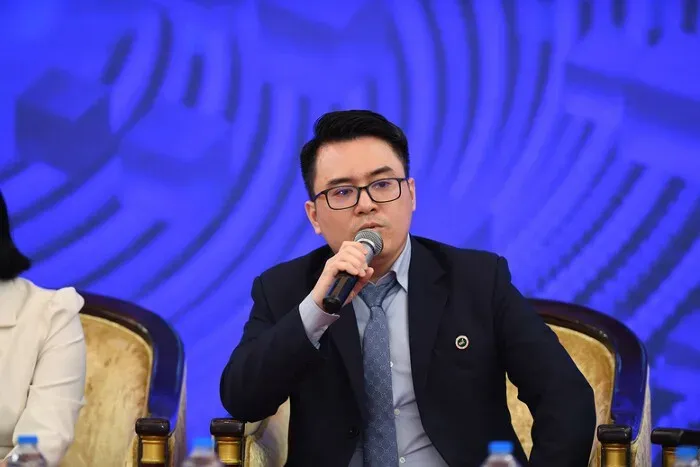 Lãnh đạo Ủy ban Chứng khoán Nhà nước nói rõ: Nhà đầu tư tài sản số chưa bị xử phạt khi chưa có sàn