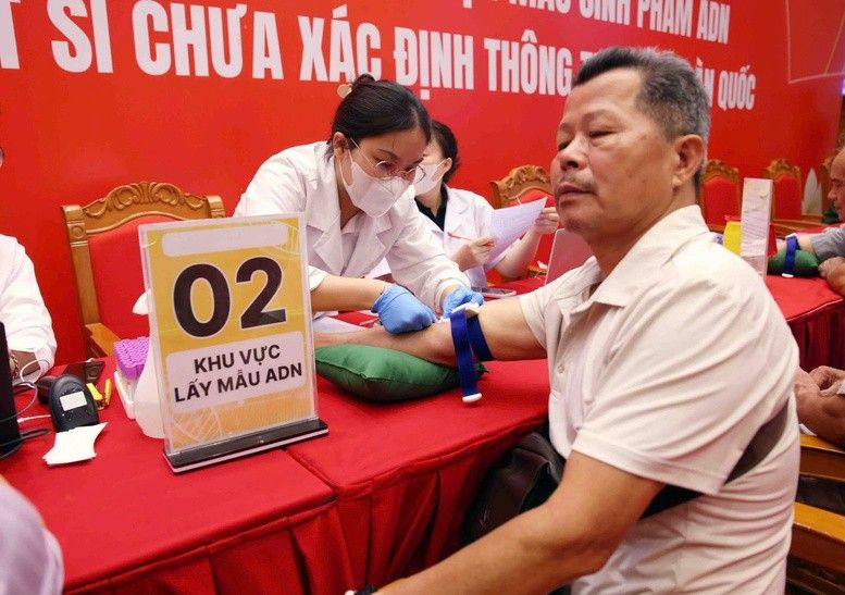 lay-mau-than-nhan-phuc-vu-xac-dinh-danh-tinh-liet-si.jpg