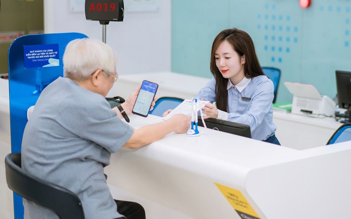 Lãi suất ngân hàng ngày hôm nay 7/10/2026: VPBank tiếp tục tăng lãi suất, kỳ hạn 12 tháng lên 7,1%