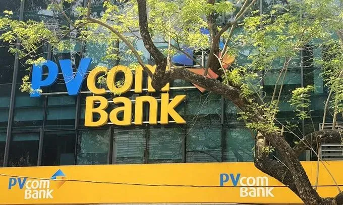 Một cổ phiếu ngân hàng tăng dựng đứng ngày chào sàn, kết quả kinh doanh là động lực chính?