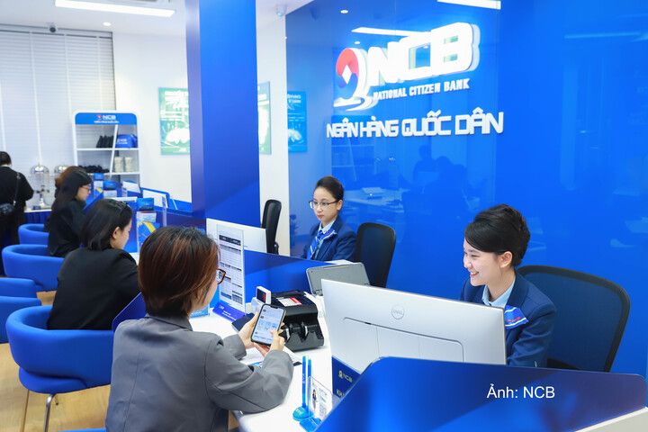 Ngân hàng đồng loạt giảm lãi suất, hướng vốn vào động lực tăng trưởng