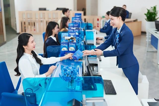 Lãi suất ngân hàng ngày 5/8: Thêm ngân hàng lớn tăng mạnh lãi suất huy động