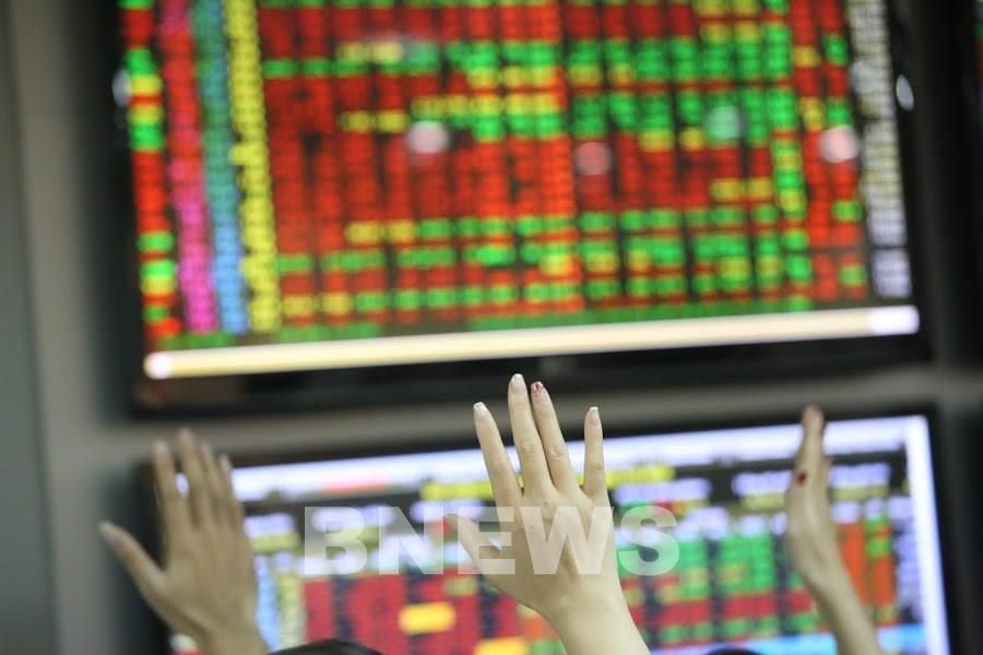 VN-Index mở phiên giảm mạnh sau thông tin Mỹ áp thuế với 60 nền kinh tế