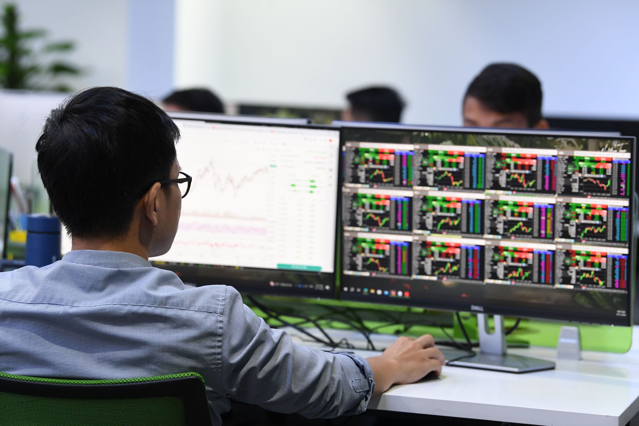 Nhóm cổ phiếu nào được mua vào trong kỳ tái cơ cấu danh mục quý III/2026?