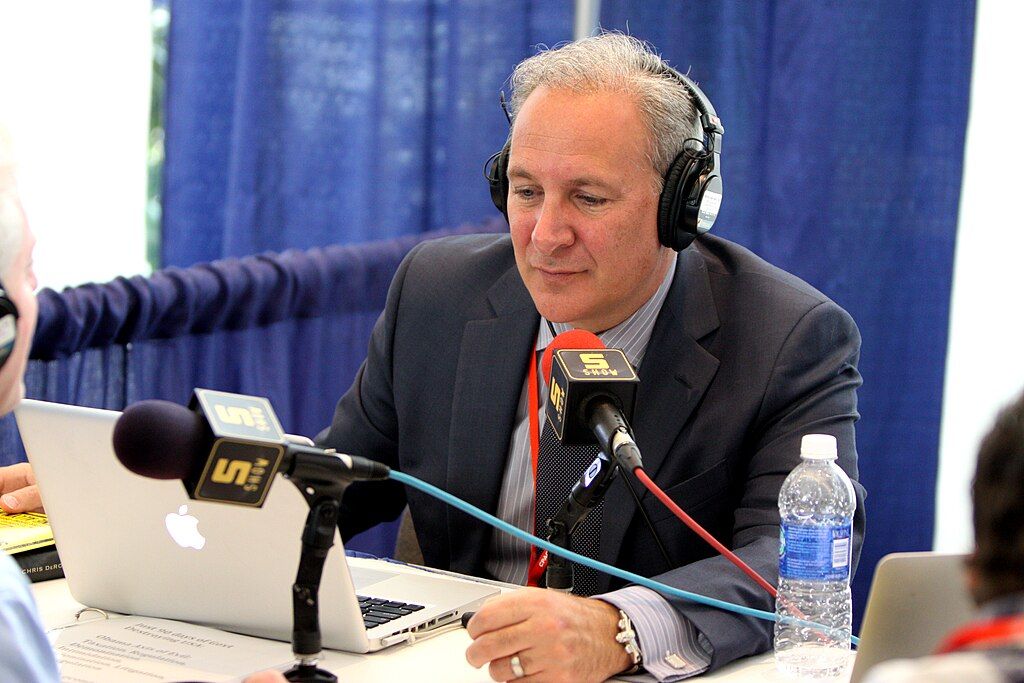 Peter Schiff coi STRC của MicroStrategy là một kế hoạch Ponzi giữa cuộc tranh luận về Bitcoin