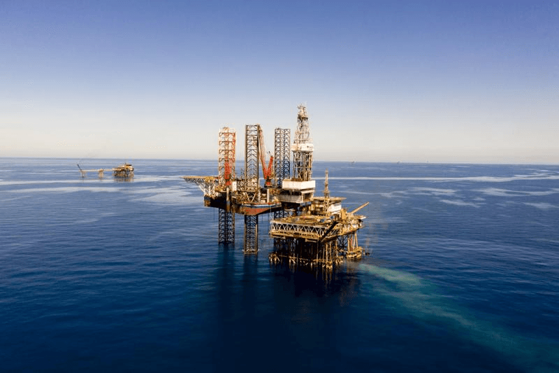 Lãi khủng 52.000 tỷ đồng, vì sao nợ vay Petrovietnam vẫn phình to?
