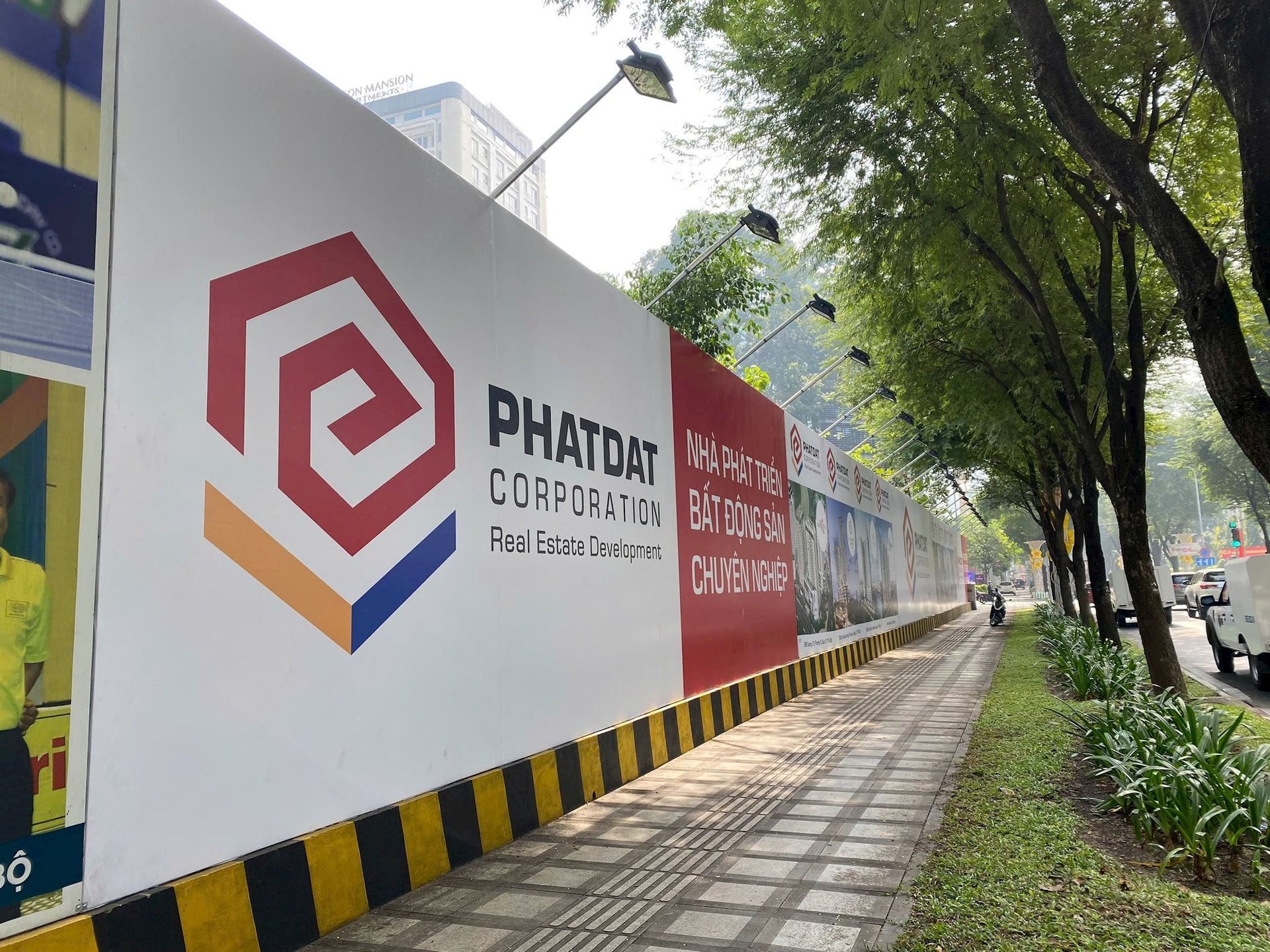 Phát Đạt dự kiến phát hành tối đa 199,56 triệu cổ phiếu cho cổ đông hiện hữu nhằm huy động gần 2.000 tỷ đồng cho đầu tư dự án và thu mua cổ phần