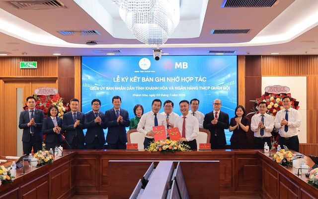 MB signs cooperation with Khanh Hoa to advance local digital transformation