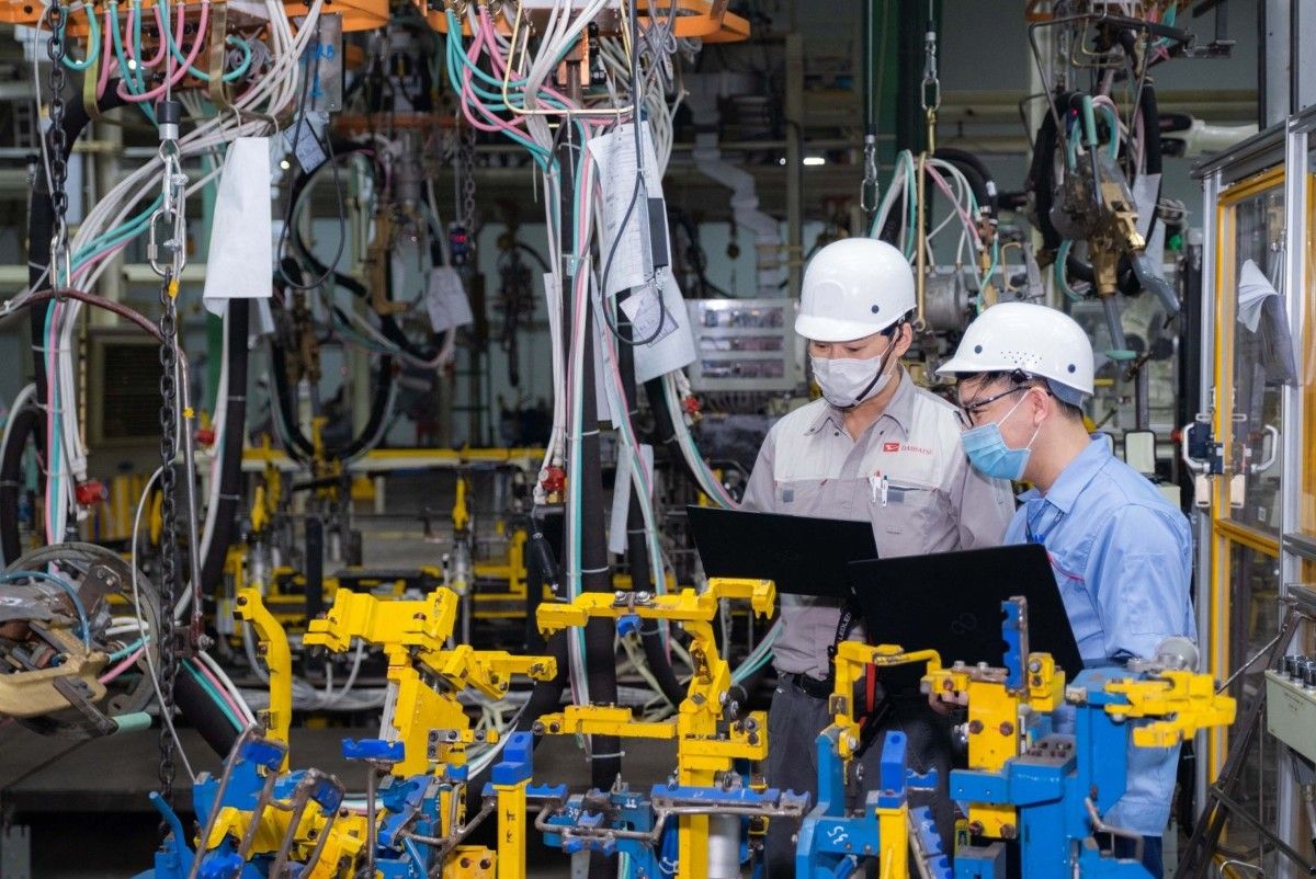 PMI tháng 7 đạt 52,9 điểm nhờ đơn hàng tăng và lạm phát giảm