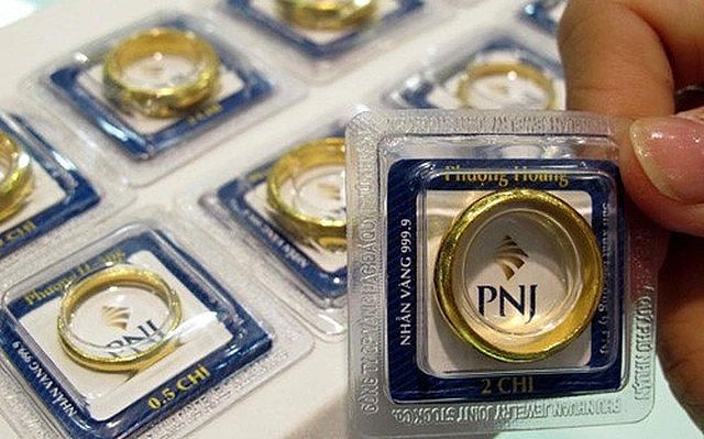 PNJ giảm sàn, dư bán khoảng 30 triệu cổ phiếu trước đợt thay đổi nhân sự