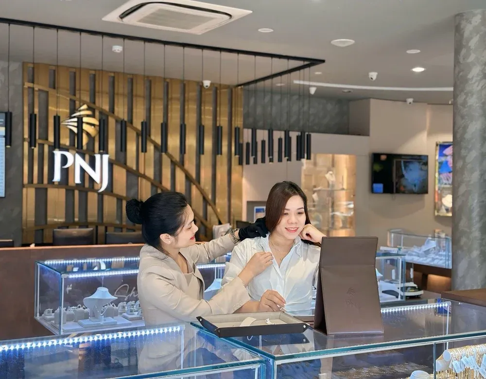 Em trai Chủ tịch PNJ bán 9 triệu cổ phiếu, giảm sở hữu từ 2,7% xuống dưới 1%