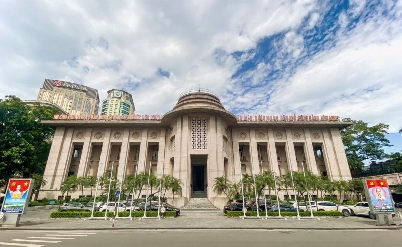 State Bank of Vietnam drains liquidity as interbank rates remain low